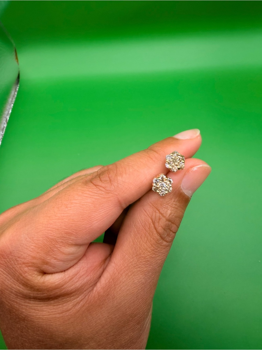 10k Yellow Gold .50 Ctw champagne Diamond Earrings.